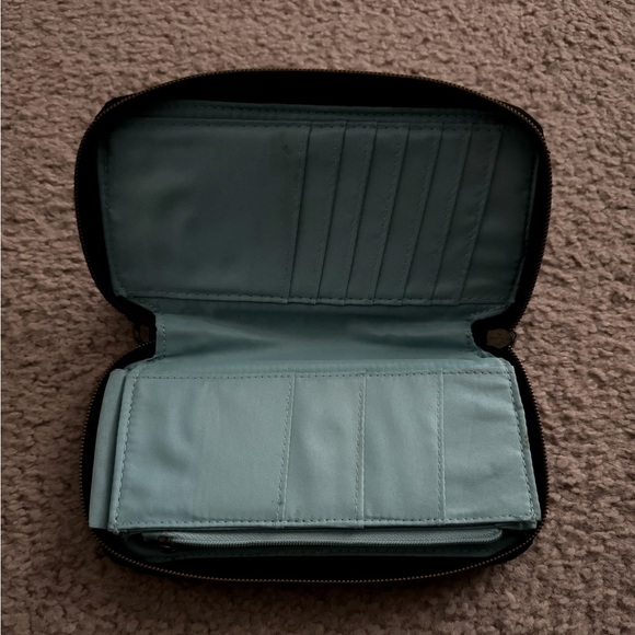 Travelon Black Wallet - Picture 3 of 4